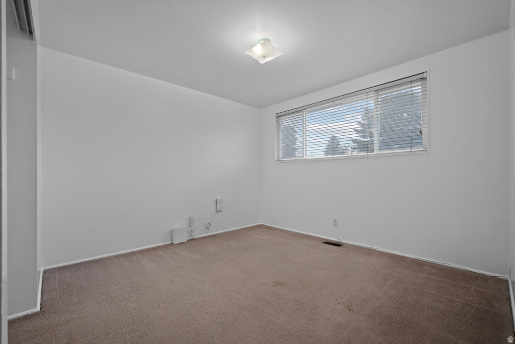 1610 E MOOR DALE LN Holladay, UT 84117