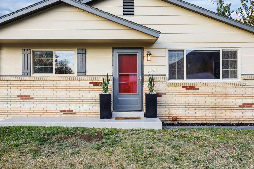 1826 E 1950 S Ogden, UT 84401