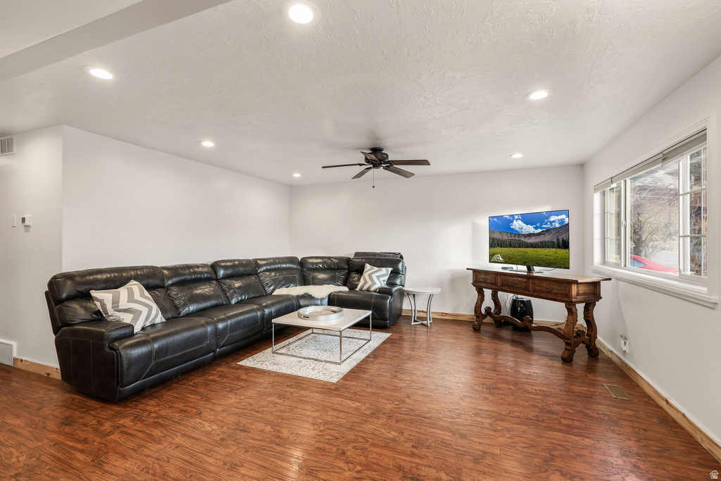 1826 E 1950 S Ogden, UT 84401