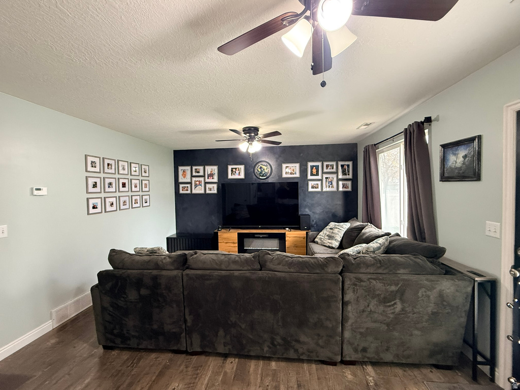 2642 W 1500 N Clinton, UT 84015