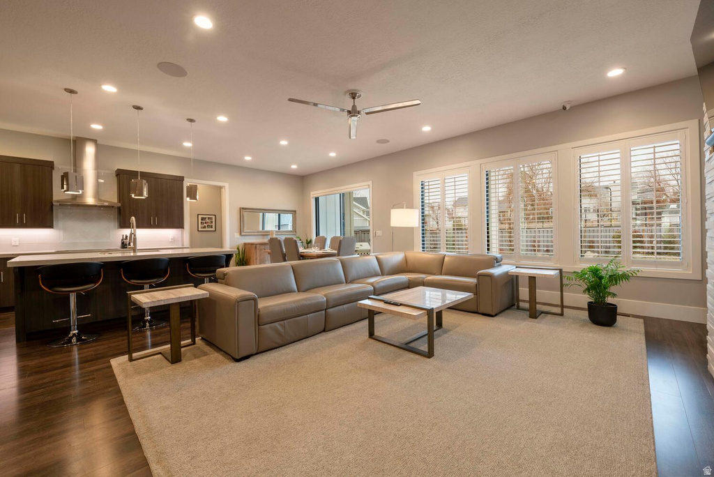 10946 S SADY LN Sandy, UT 84070