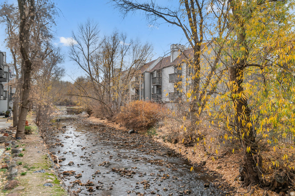 416 E CREEKSIDE CIR #C Murray, UT 84107