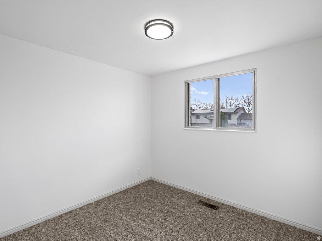 1036 N ANGEL ST Layton, UT 84041