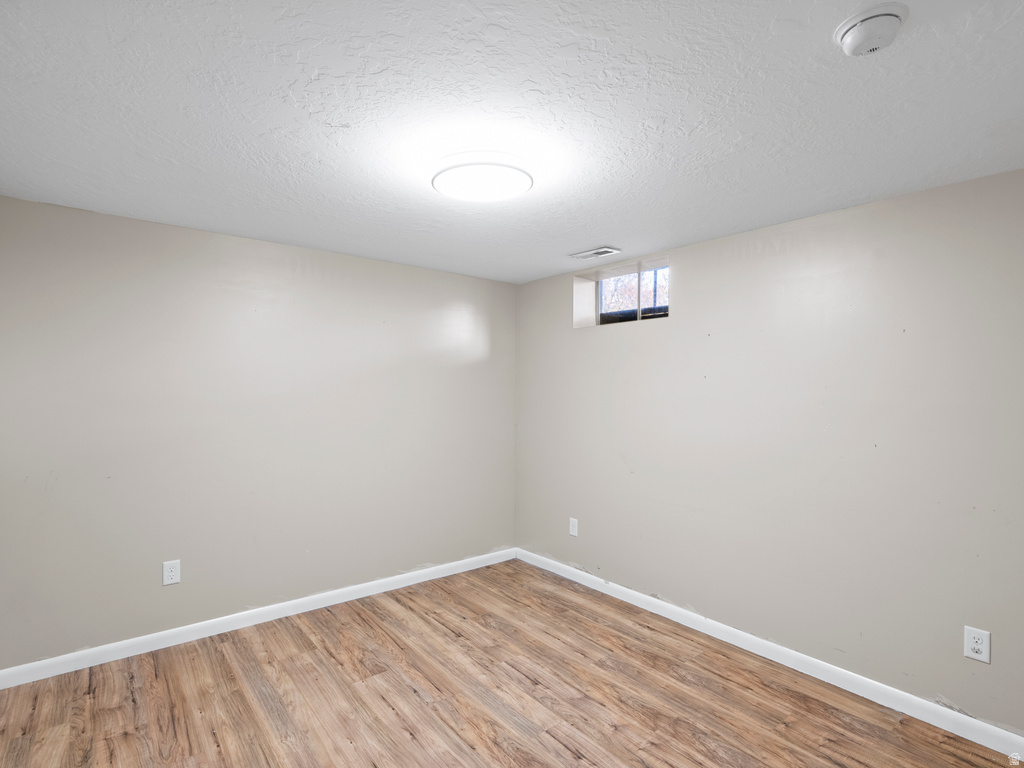 1036 N ANGEL ST Layton, UT 84041