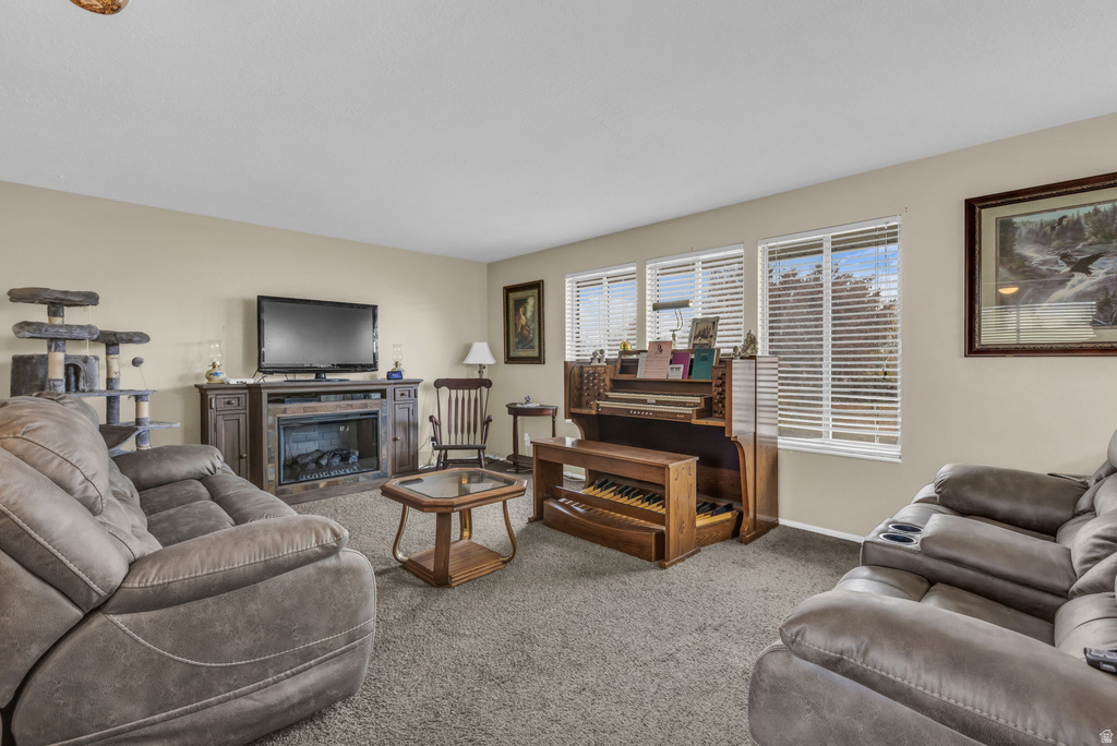 1118 N 575 W Clinton, UT 84015