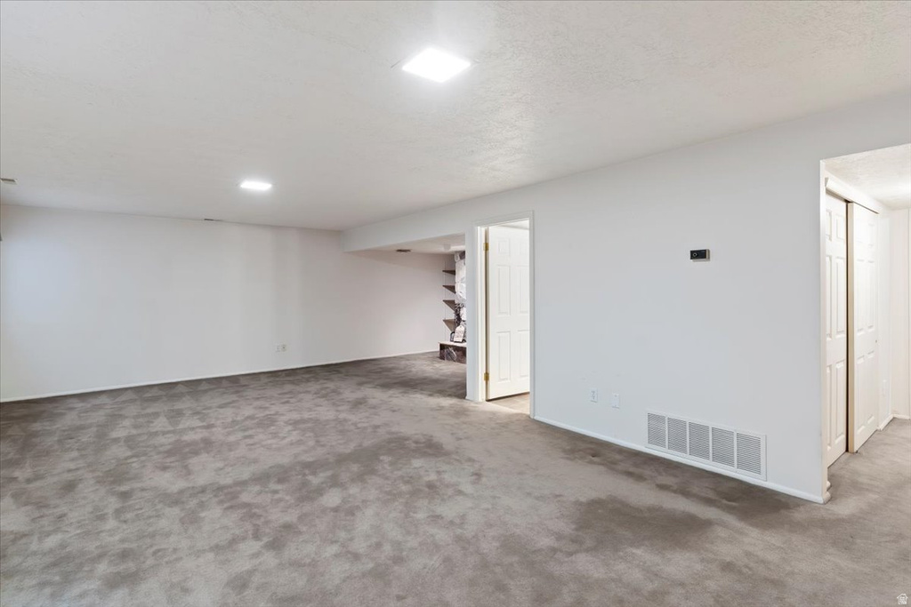 1046 E 5675 S South Ogden, UT 84405