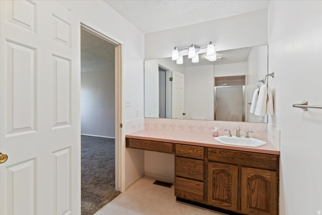 1046 E 5675 S South Ogden, UT 84405