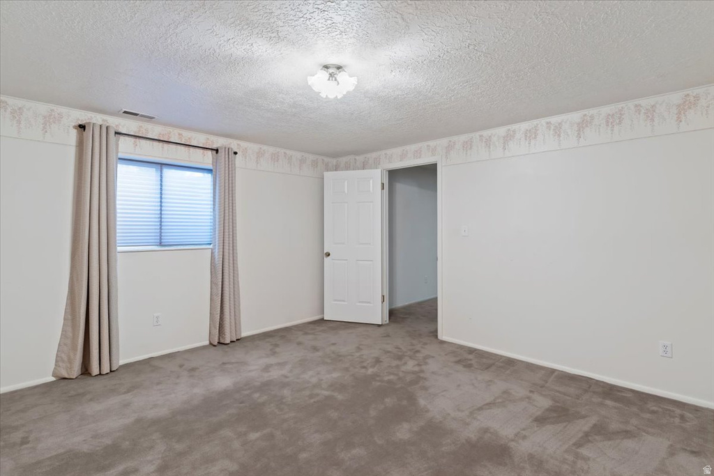 1046 E 5675 S South Ogden, UT 84405