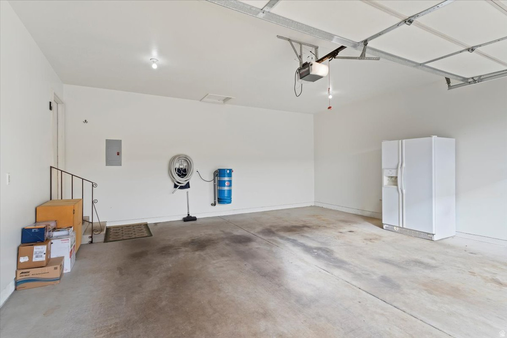 1046 E 5675 S South Ogden, UT 84405