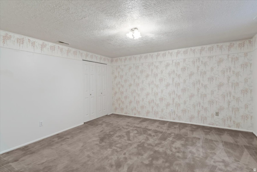 1046 E 5675 S South Ogden, UT 84405