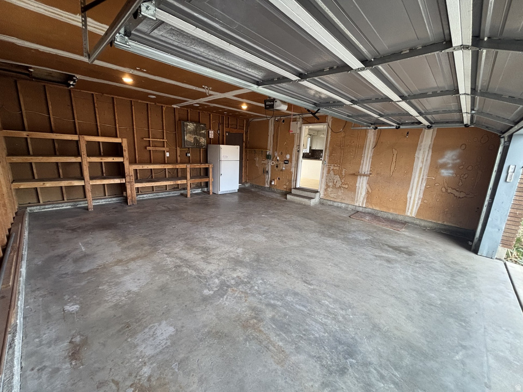 386 E PIONEER AVE Sandy, UT 84070