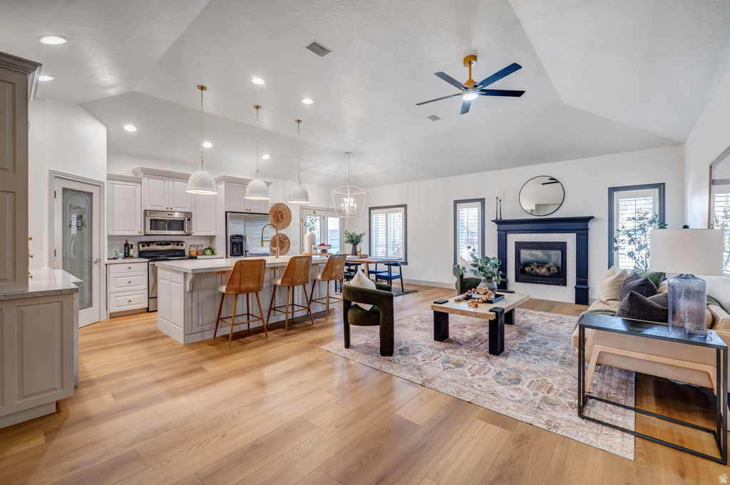 479 E FOX FARM PL Draper, UT 84020