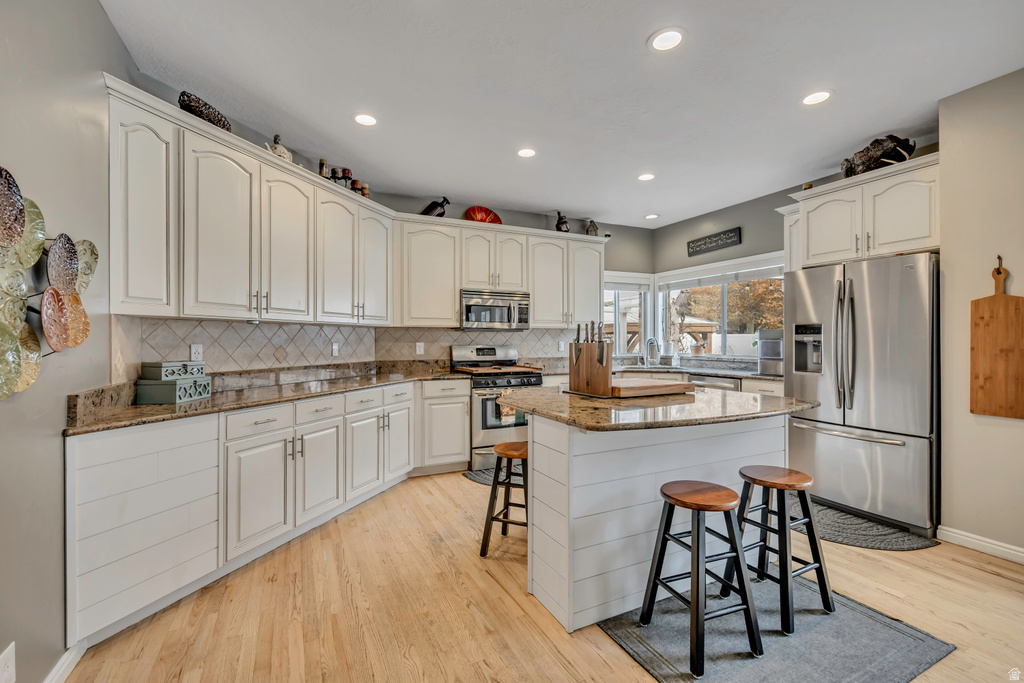 5 QUIETWOOD LN Sandy, UT 84092