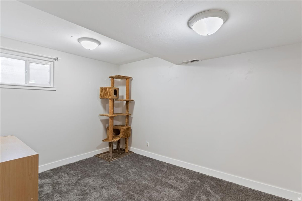 284 N 100 E North Salt Lake, UT 84054