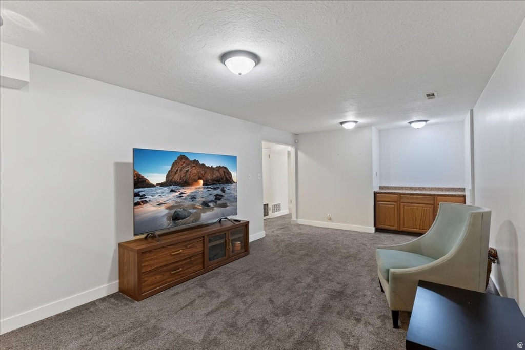 284 N 100 E North Salt Lake, UT 84054