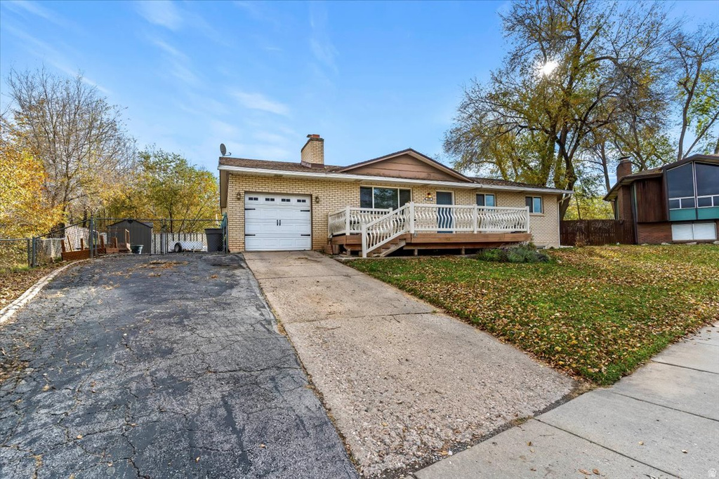 284 N 100 E North Salt Lake, UT 84054