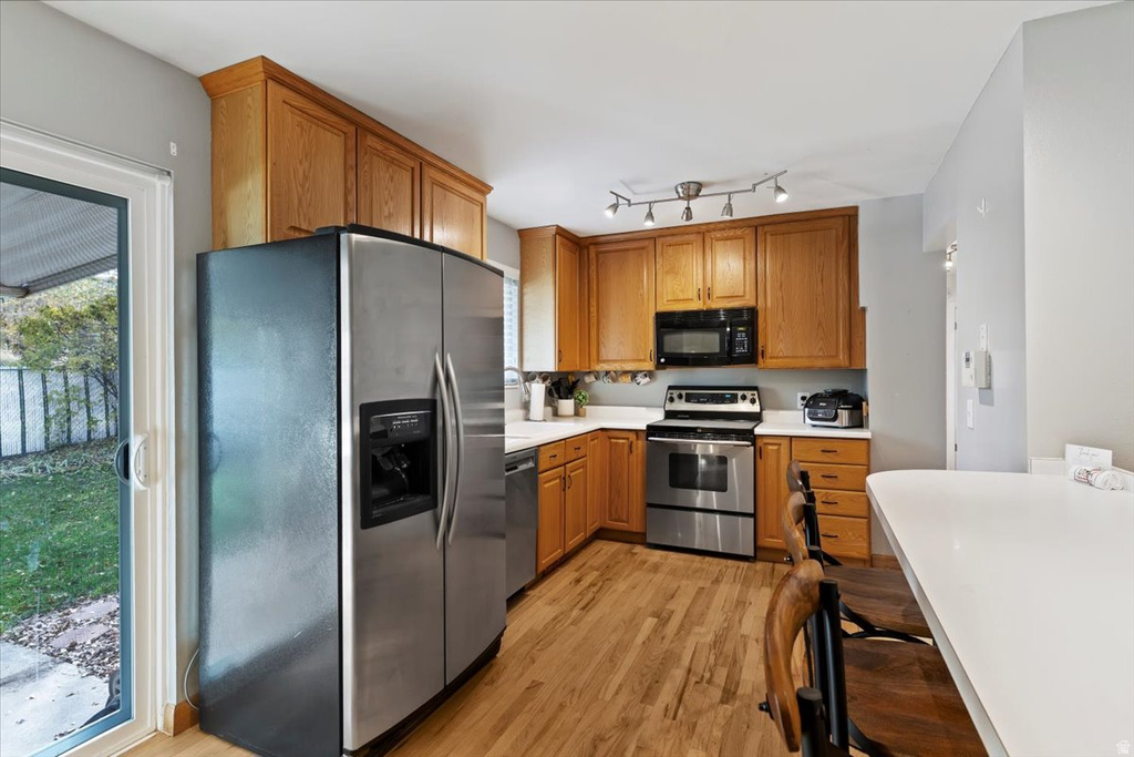 284 N 100 E North Salt Lake, UT 84054