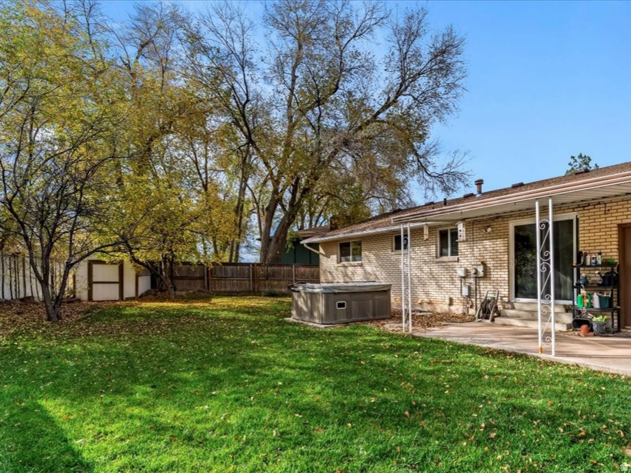 284 N 100 E North Salt Lake, UT 84054