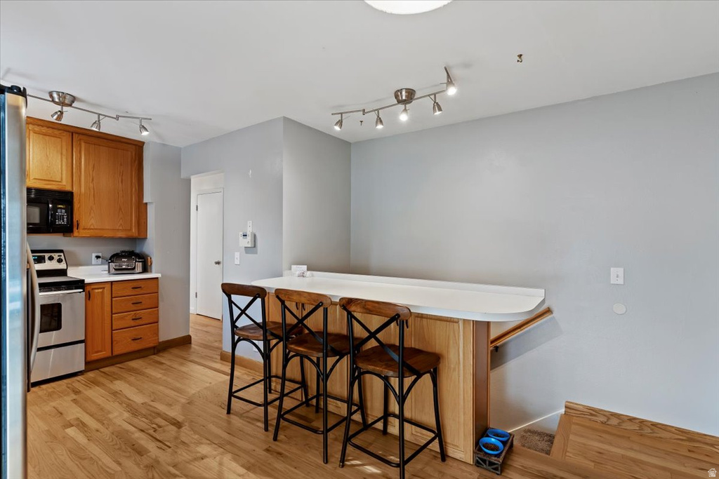 284 N 100 E North Salt Lake, UT 84054