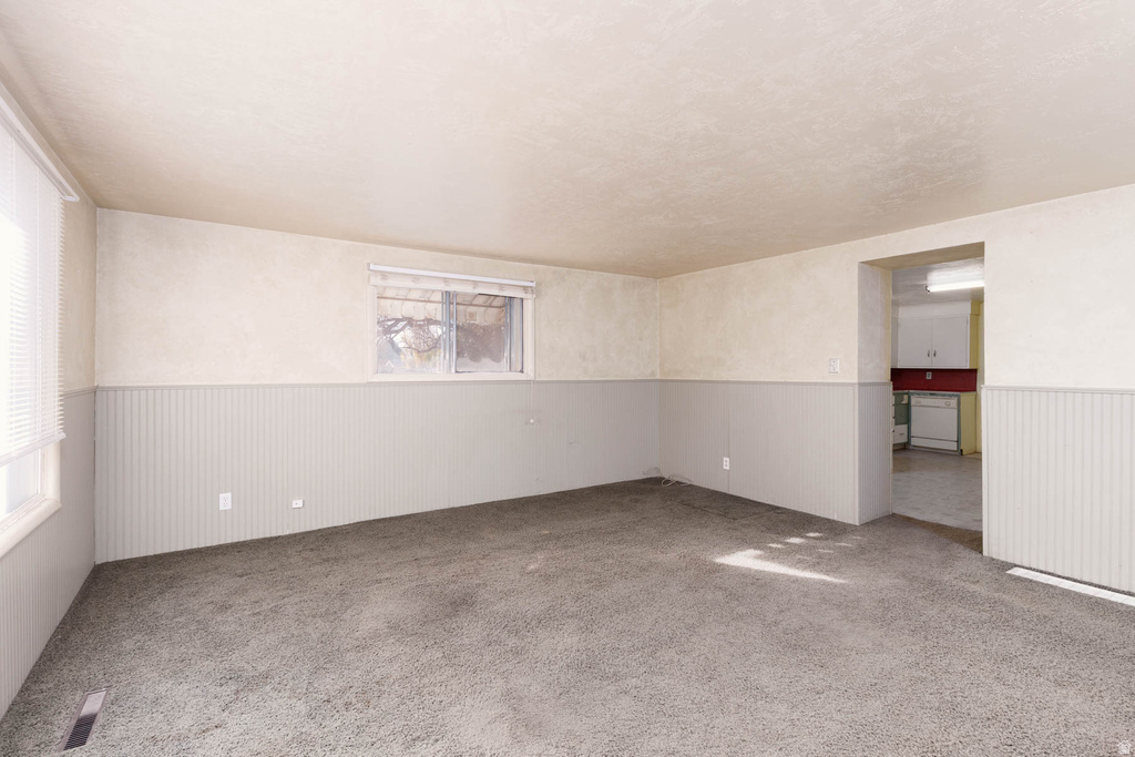 208 S 400 W Richfield, UT 84701