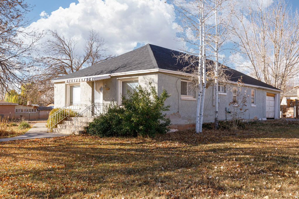 208 S 400 W Richfield, UT 84701