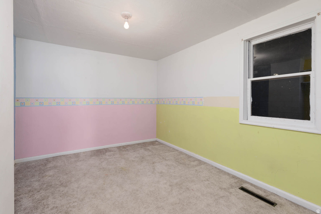 208 S 400 W Richfield, UT 84701