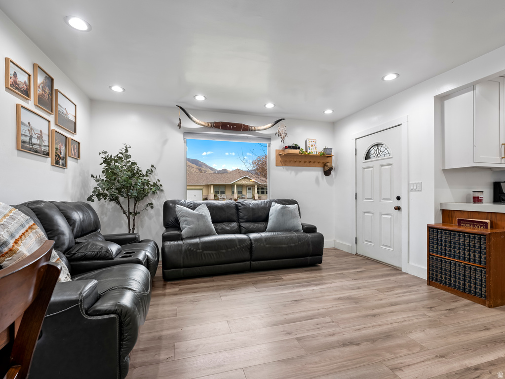 147 N 100 E Springville, UT 84663