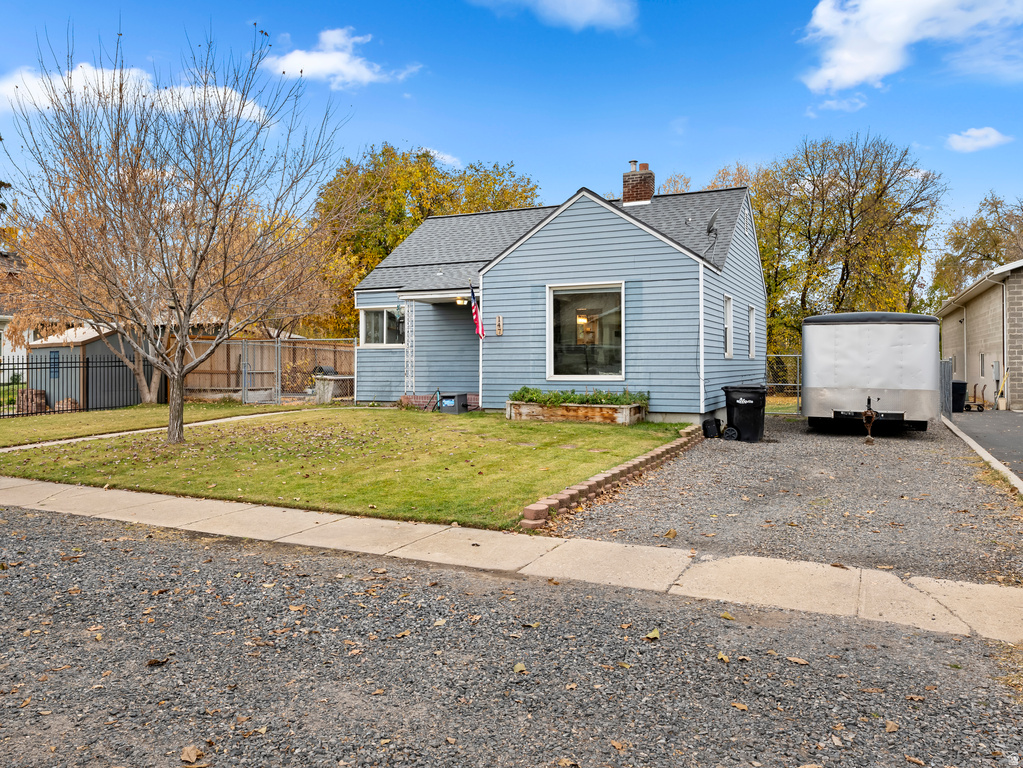 147 N 100 E Springville, UT 84663