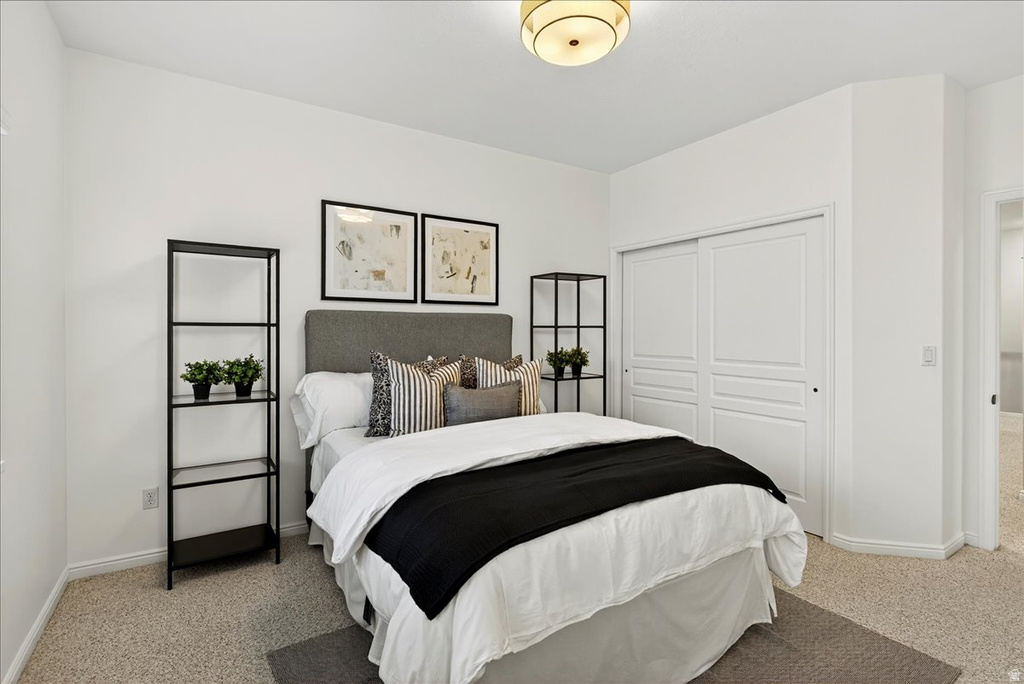 1228 E BELLA VISTA DR Fruit Heights, UT 84037