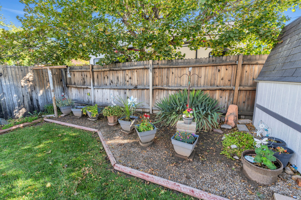 8953 S 90 E Sandy, UT 84070