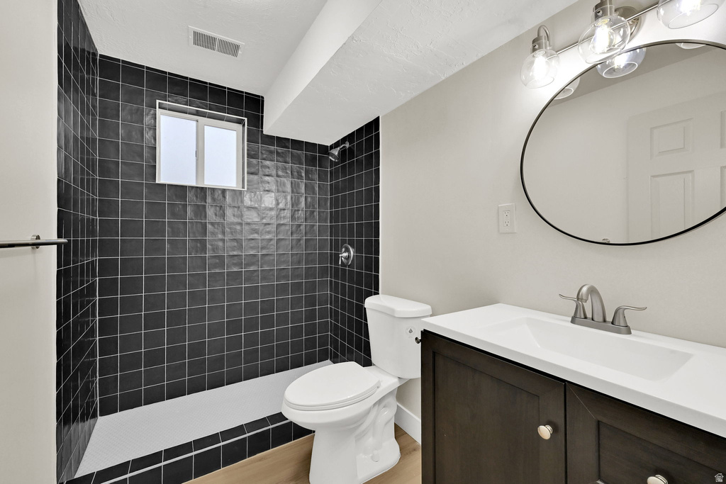 4220 S 2075 W Roy, UT 84067