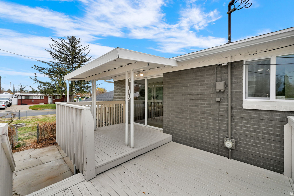 4220 S 2075 W Roy, UT 84067