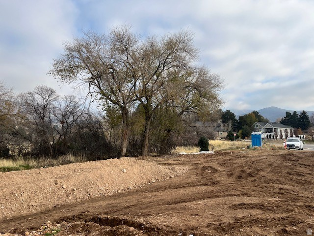 795 E ABBY LN Bountiful, UT 84010