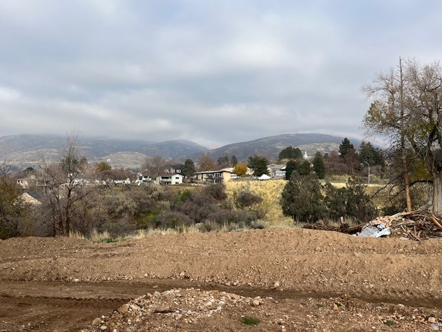 795 E ABBY LN Bountiful, UT 84010