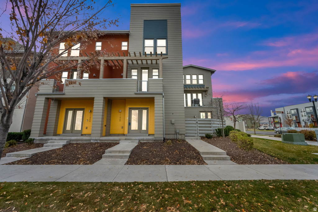 11464 S LAKE RUN RD South Jordan, UT 84009