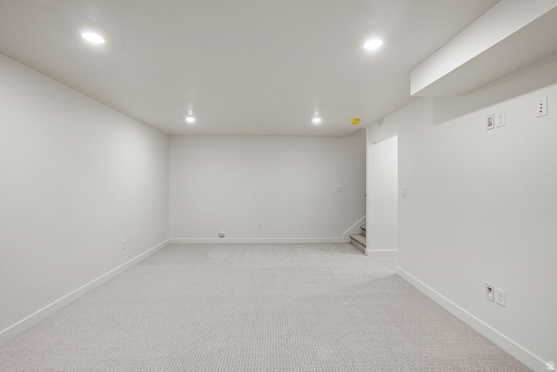 11369 S WATERCOURSE RD #383 South Jordan, UT 84009