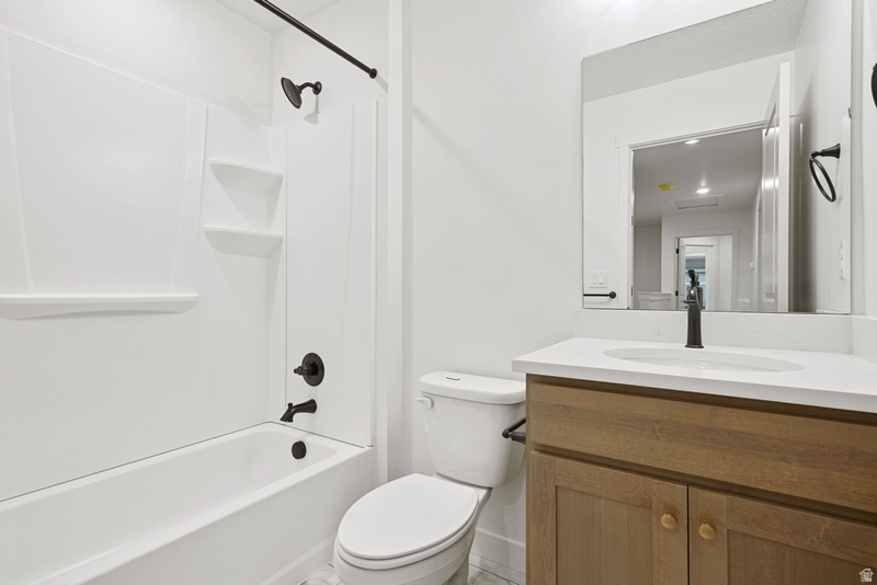 11369 S WATERCOURSE RD #383 South Jordan, UT 84009