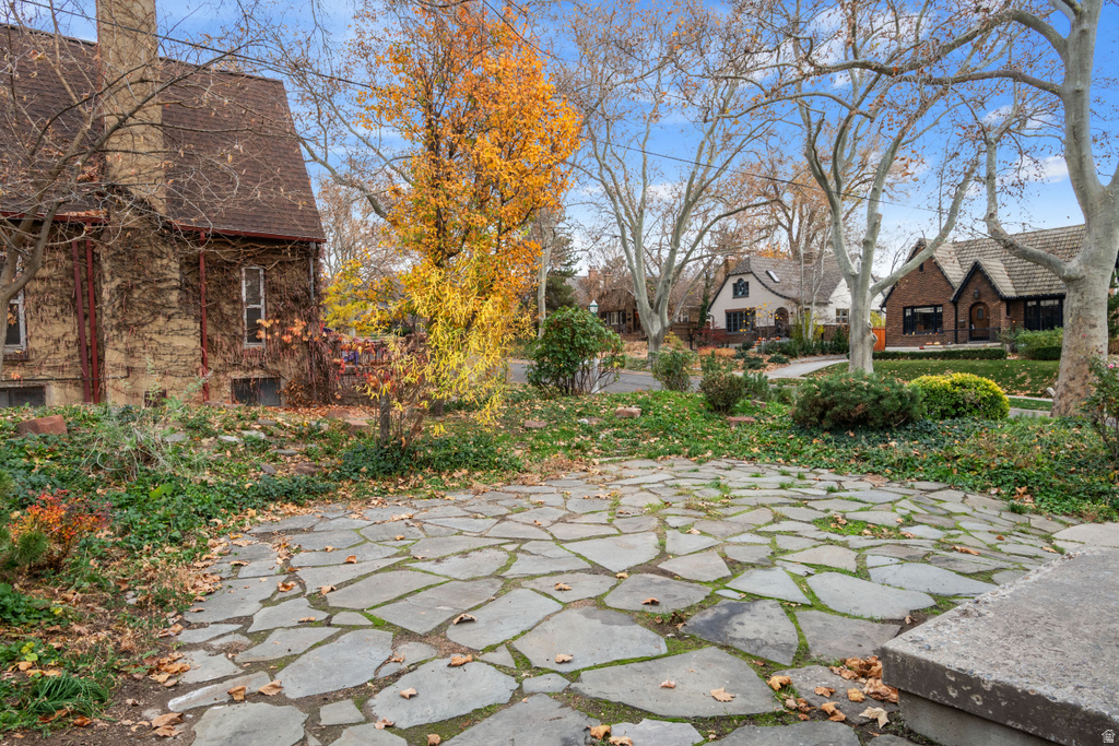 1305 E LAIRD AVE Salt Lake City, UT 84105