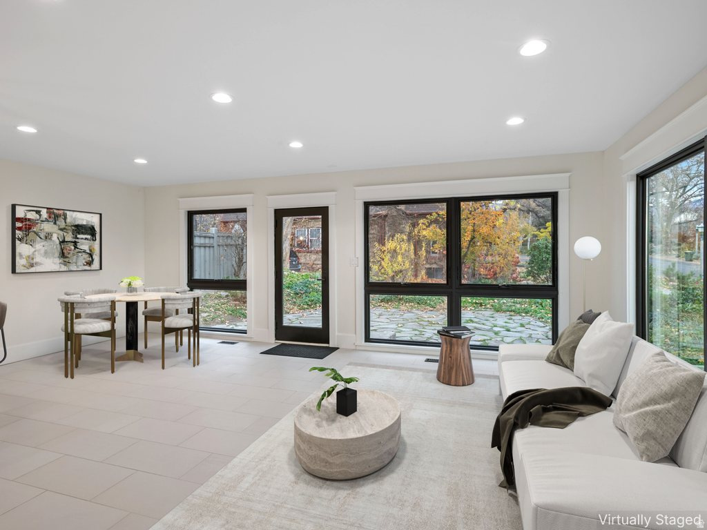 1305 E LAIRD AVE Salt Lake City, UT 84105