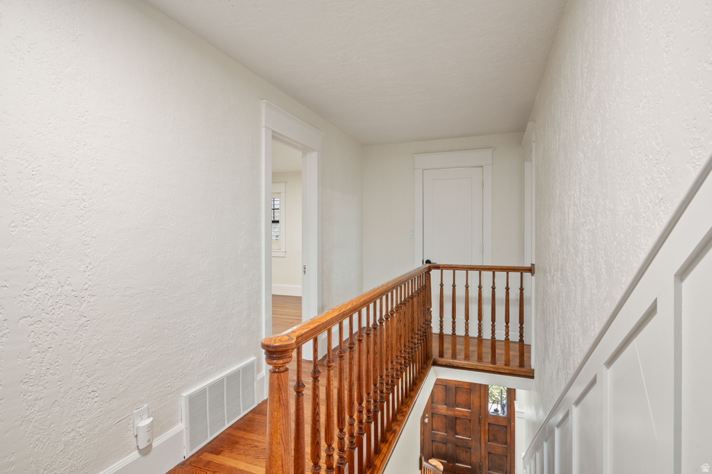 1305 E LAIRD AVE Salt Lake City, UT 84105