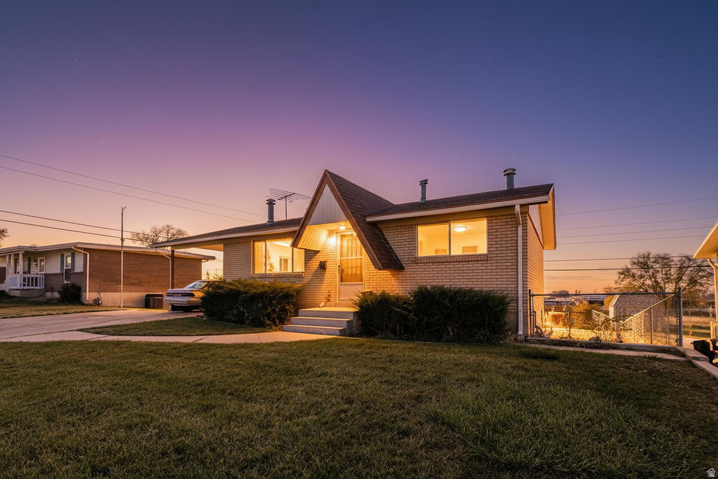 5007 S 2675 W Roy, UT 84067