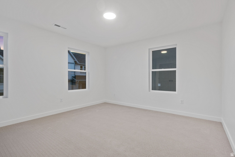 11367 S OFFSHORE WAY #382 South Jordan, UT 84009