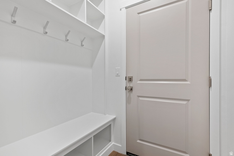 11367 S OFFSHORE WAY #382 South Jordan, UT 84009