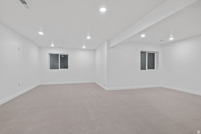 11367 S OFFSHORE WAY #382 South Jordan, UT 84009