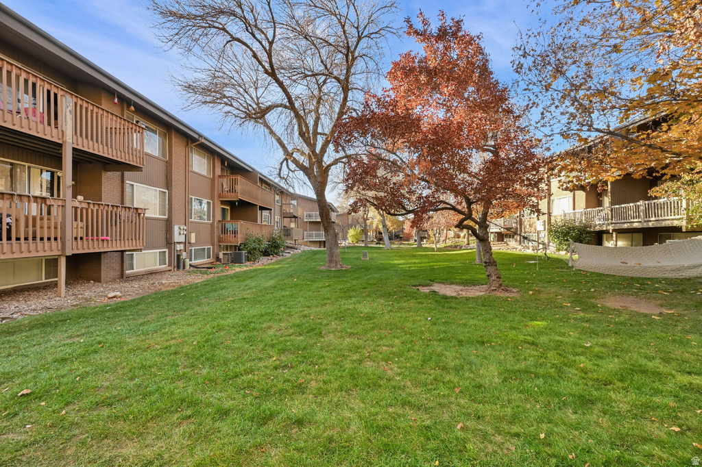 1372 E MILLCREEK DR #8 Ogden, UT 84404