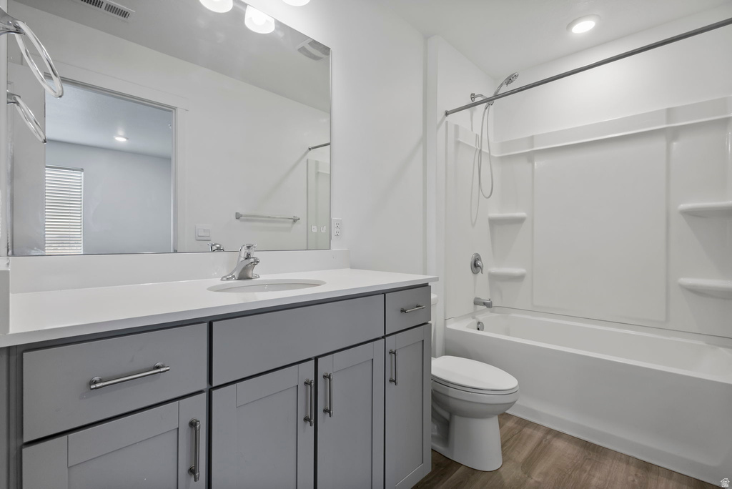 1308 S RAINTREE LN Santaquin, UT 84655