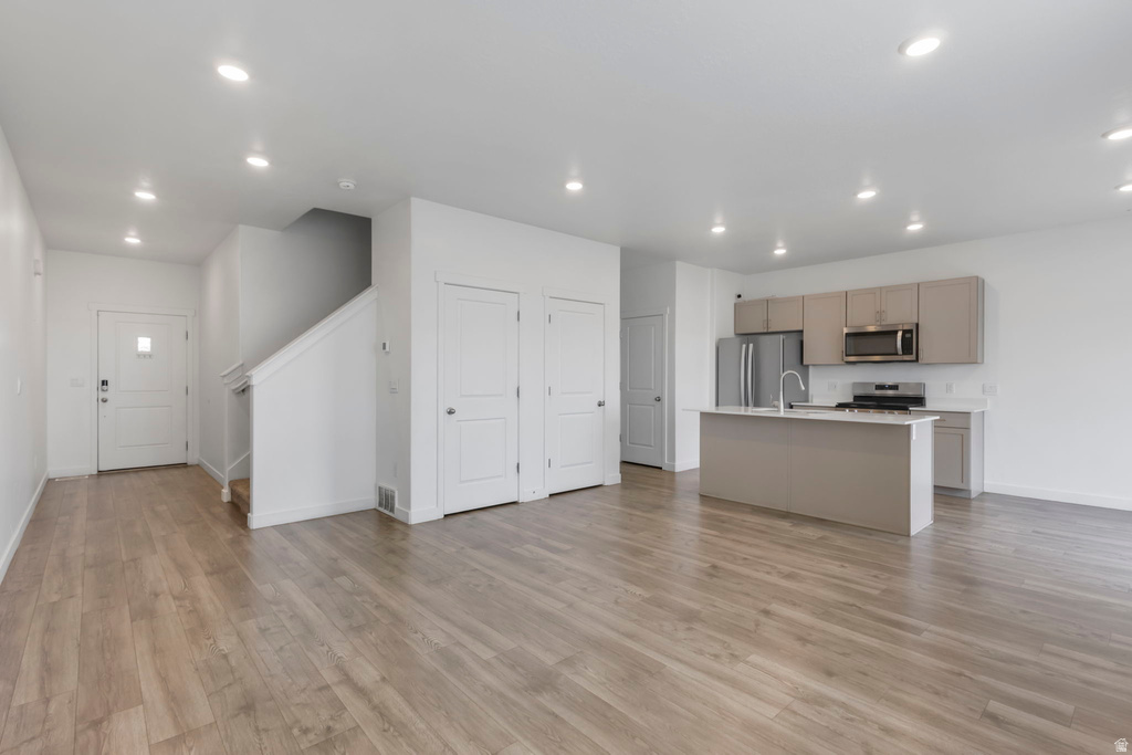 1308 S RAINTREE LN Santaquin, UT 84655