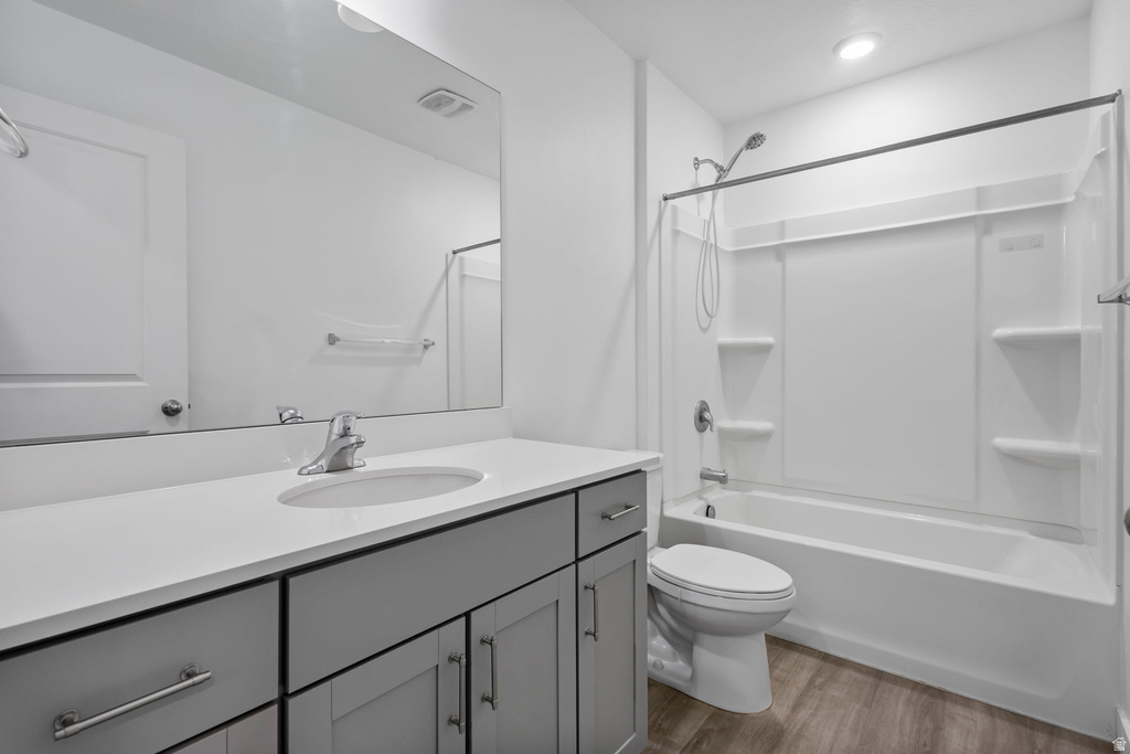 1308 S RAINTREE LN Santaquin, UT 84655