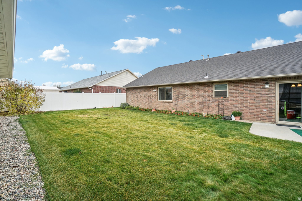 927 W 1730 N Clinton, UT 84015