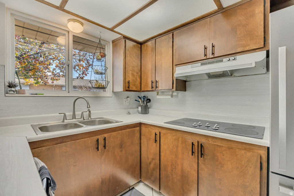 8331 S MONROE ST Midvale, UT 84047